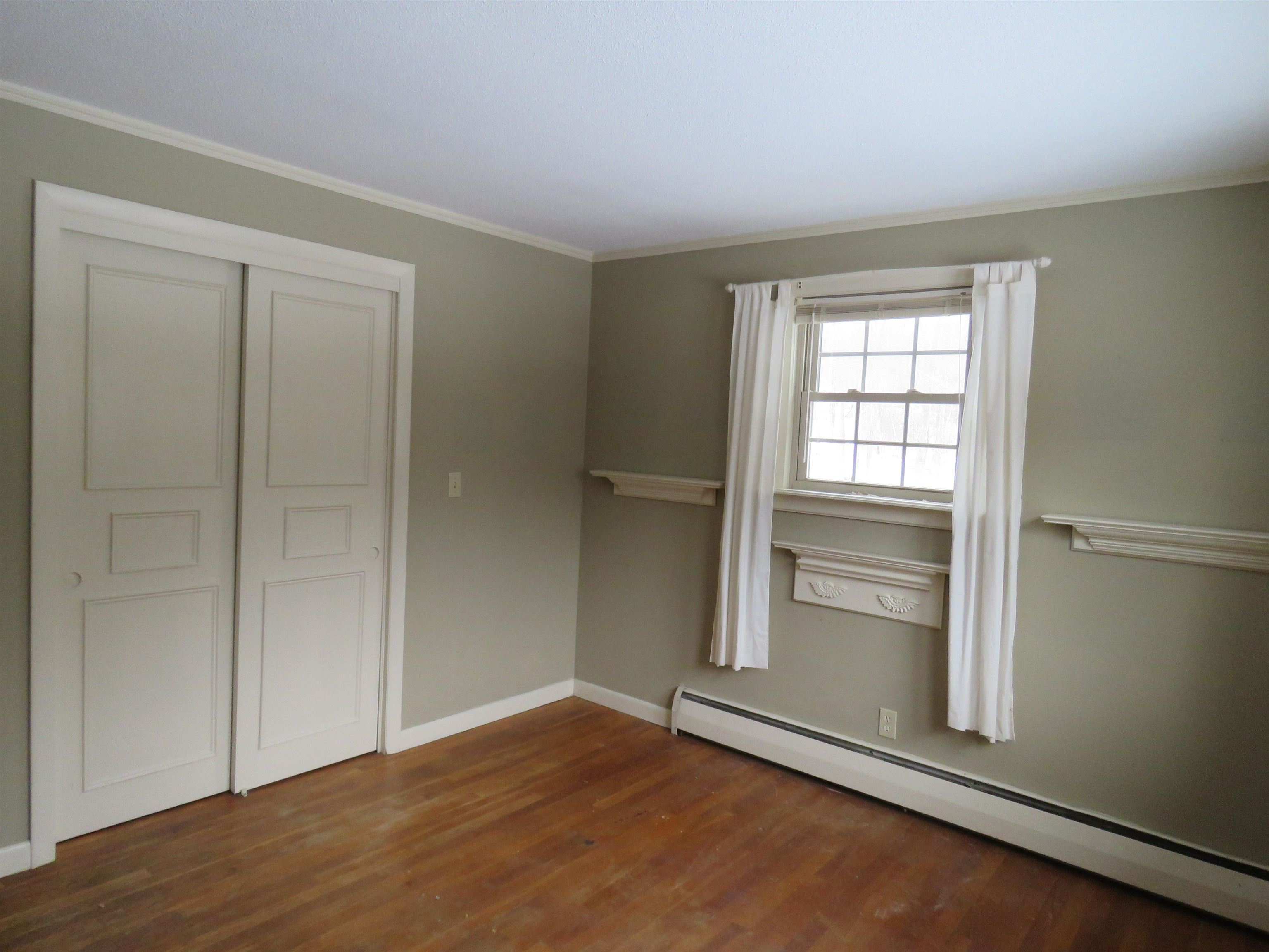 Derry, New Hampshire, 03038, United States, 3 Bedrooms Bedrooms, ,2 BathroomsBathrooms,Residential,For Sale,2005646