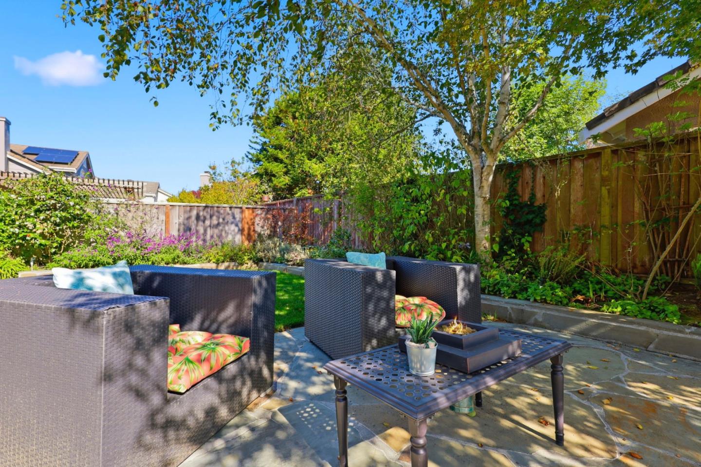 Pacifica, California, 94044, United States, 5 Bedrooms Bedrooms, ,3 BathroomsBathrooms,Residential,For Sale,1989309