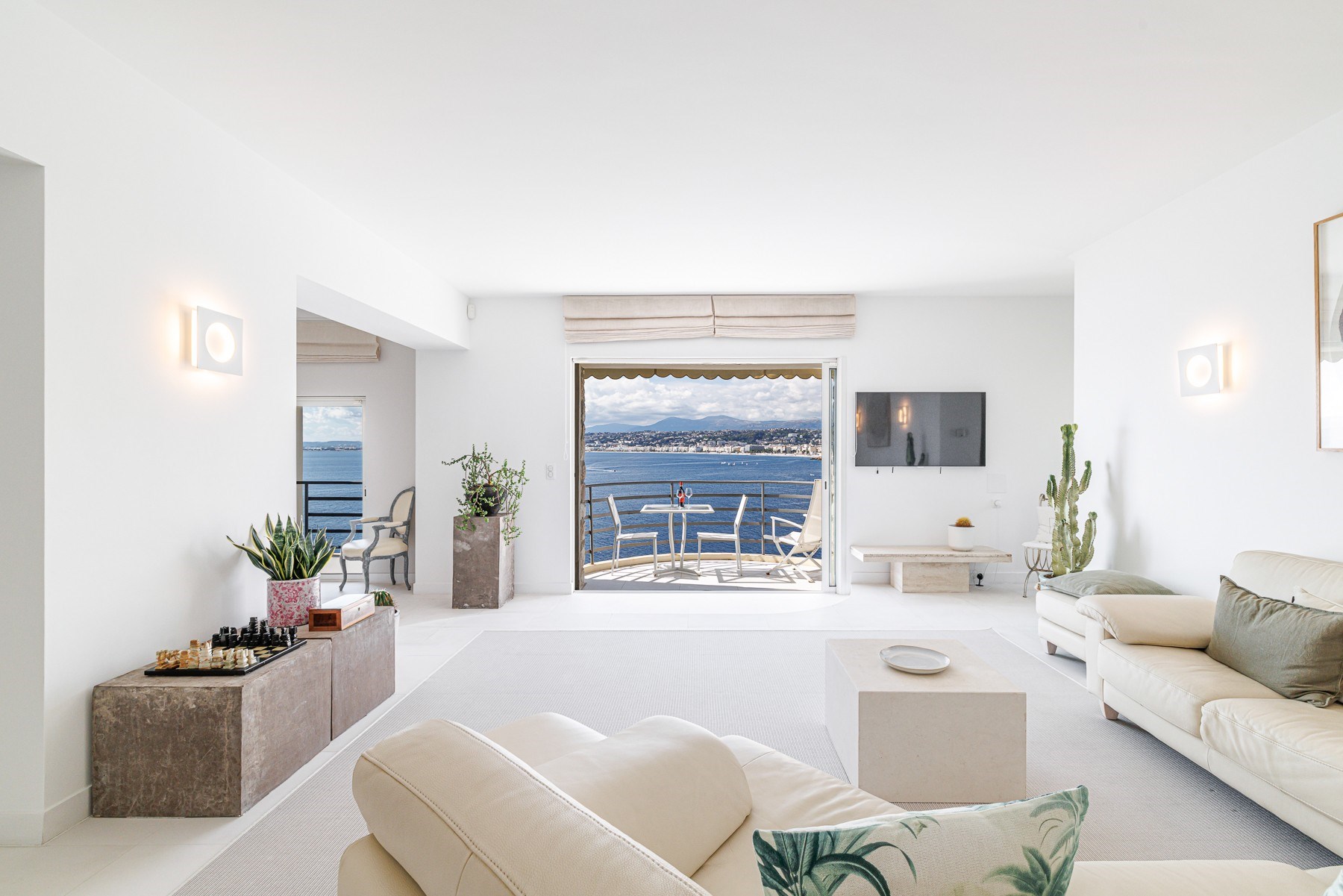  Luxury seafront apartment in Nice – 2 bedrooms, views over the Baie des Anges - 物件實景