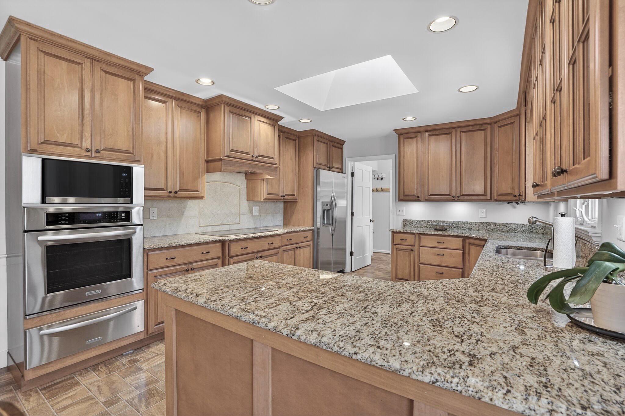  10223 Cedar Pond Drive, Vienna, VA, 22182 - 物件實景