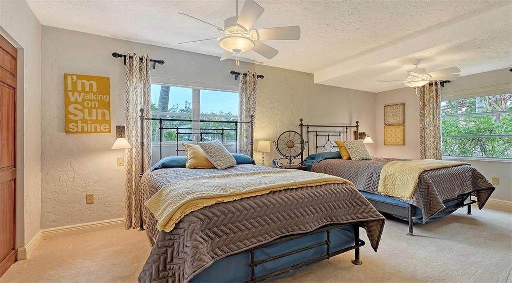 Sarasota, Florida, 34242, United States, 4 Bedrooms Bedrooms, ,3 BathroomsBathrooms,Residential,For Sale,1988026