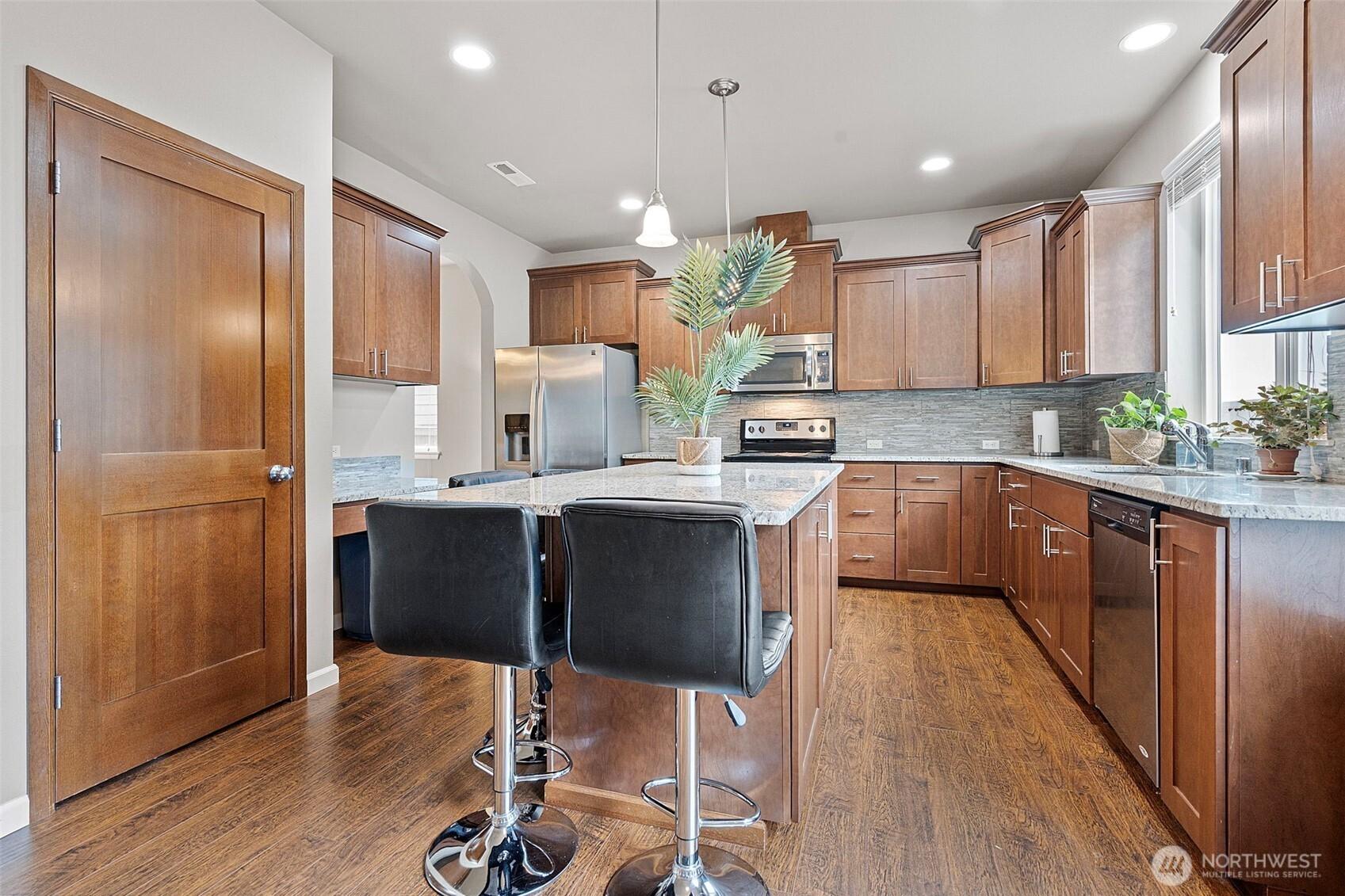 SPANAWAY, Washington, 98387, United States, 4 Bedrooms Bedrooms, ,3 BathroomsBathrooms,Residential,For Sale,1906402