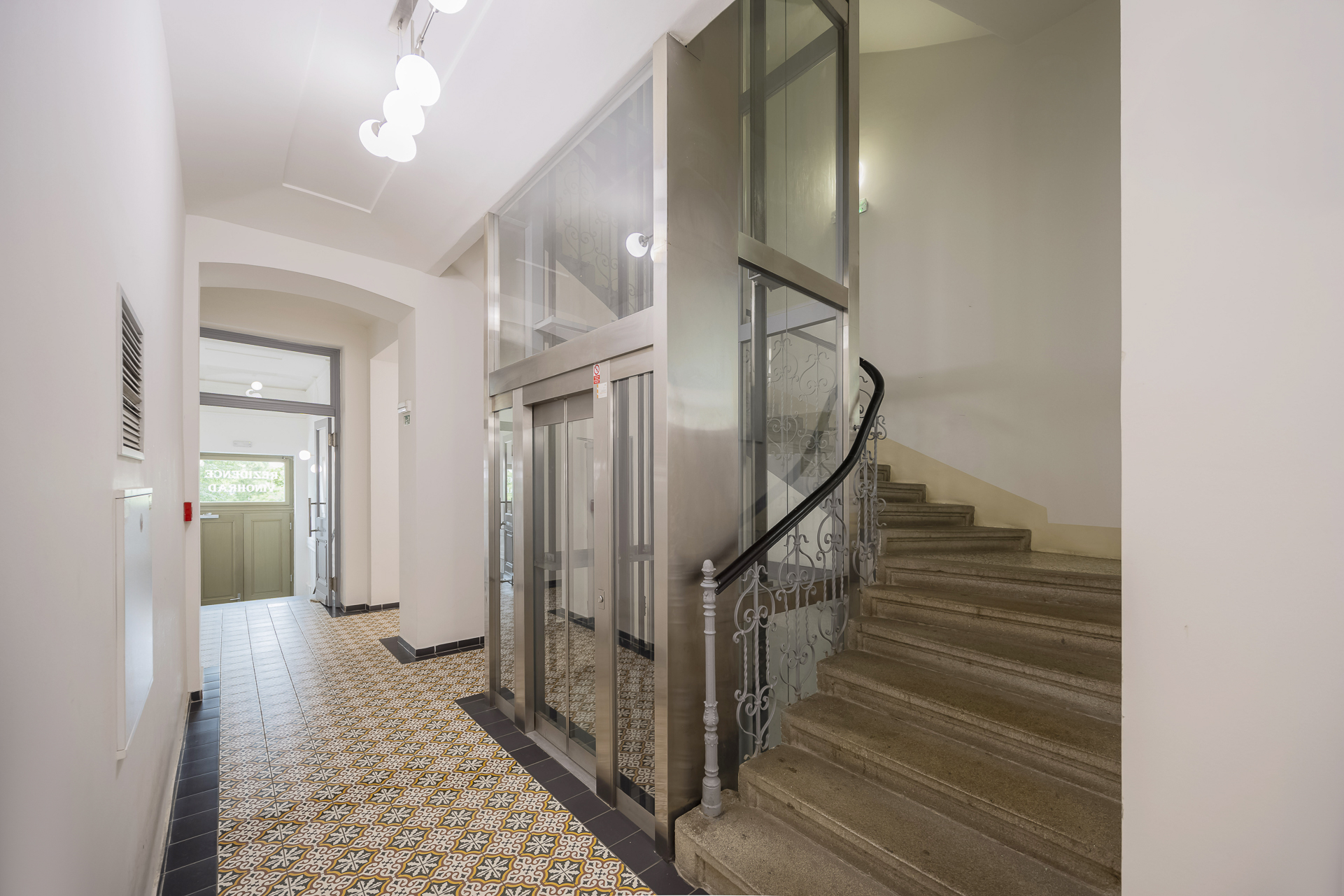  2+kk Apartment with Terrace - 物件實景