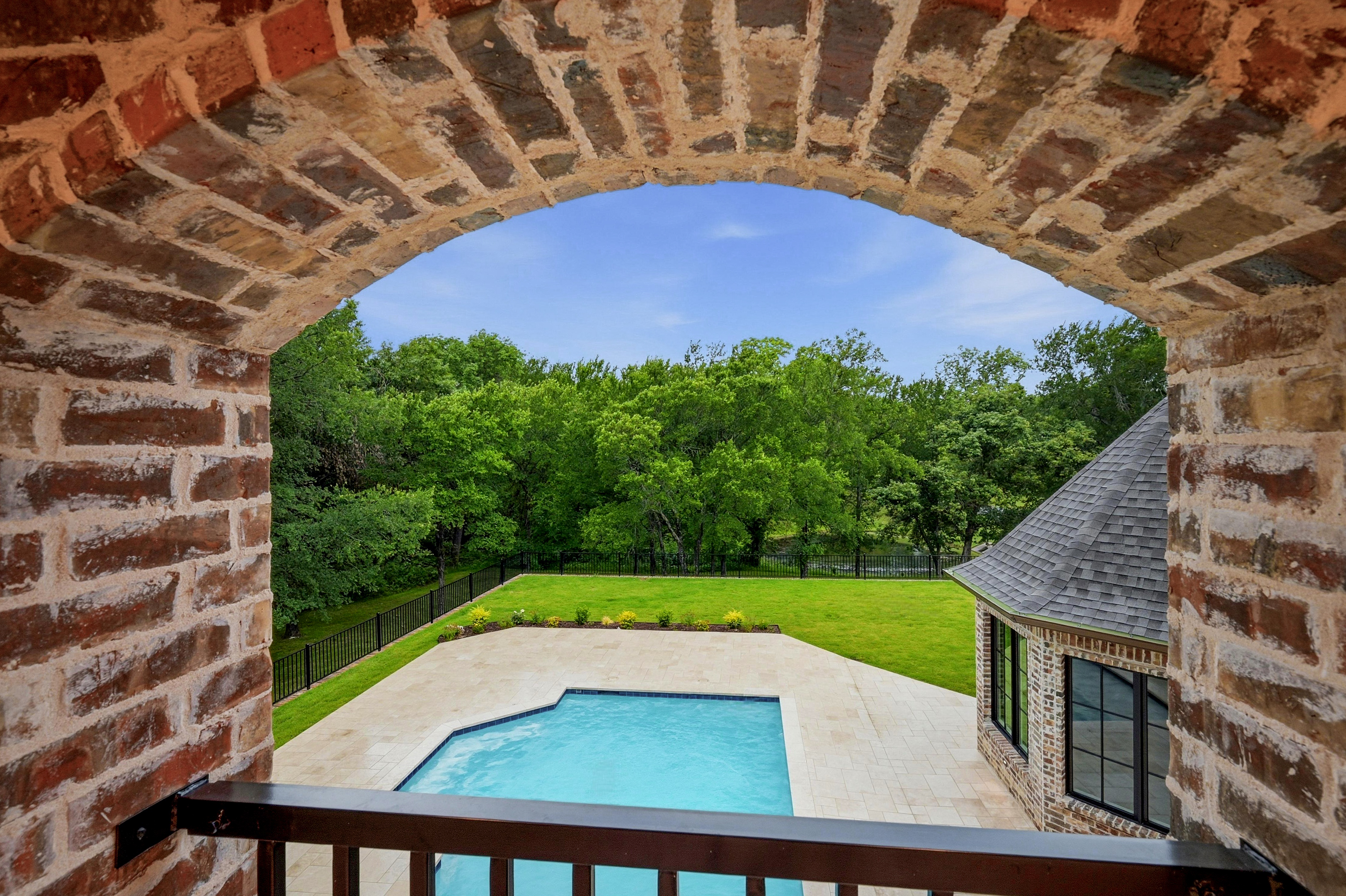 Sherman, Texas, 75092, United States, 4 Bedrooms Bedrooms, ,5 BathroomsBathrooms,Residential,For Sale,2027356