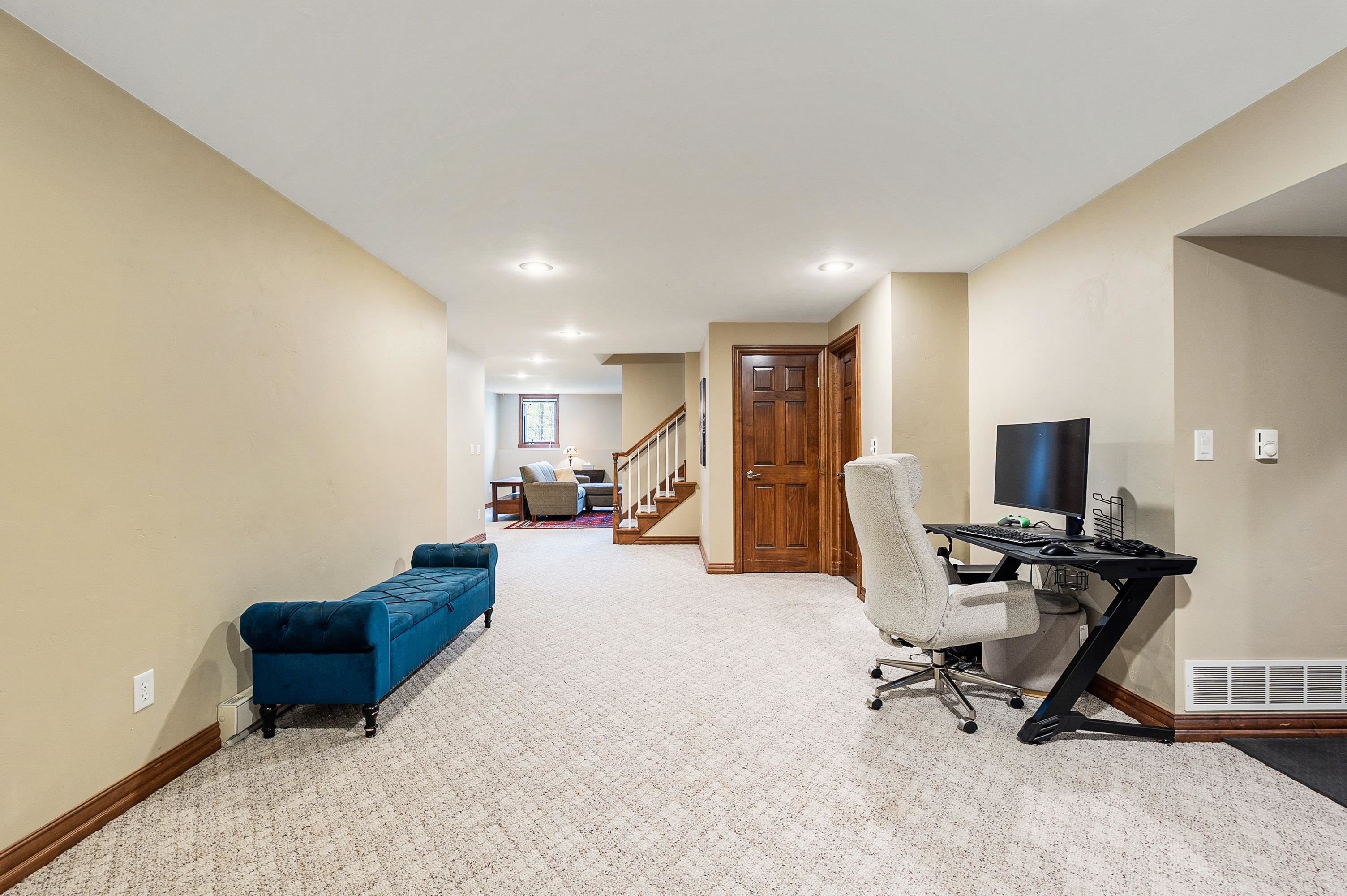 GREEN BAY, Wisconsin, 54313, United States, 4 Bedrooms Bedrooms, ,5 BathroomsBathrooms,Residential,For Sale,2048665