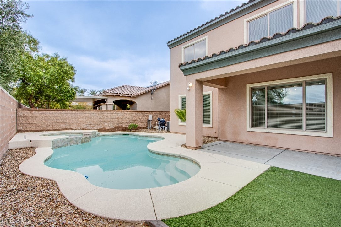 North Las Vegas, Nevada, 89084, United States, 5 Bedrooms Bedrooms, ,3 BathroomsBathrooms,Residential,For Sale,2009070