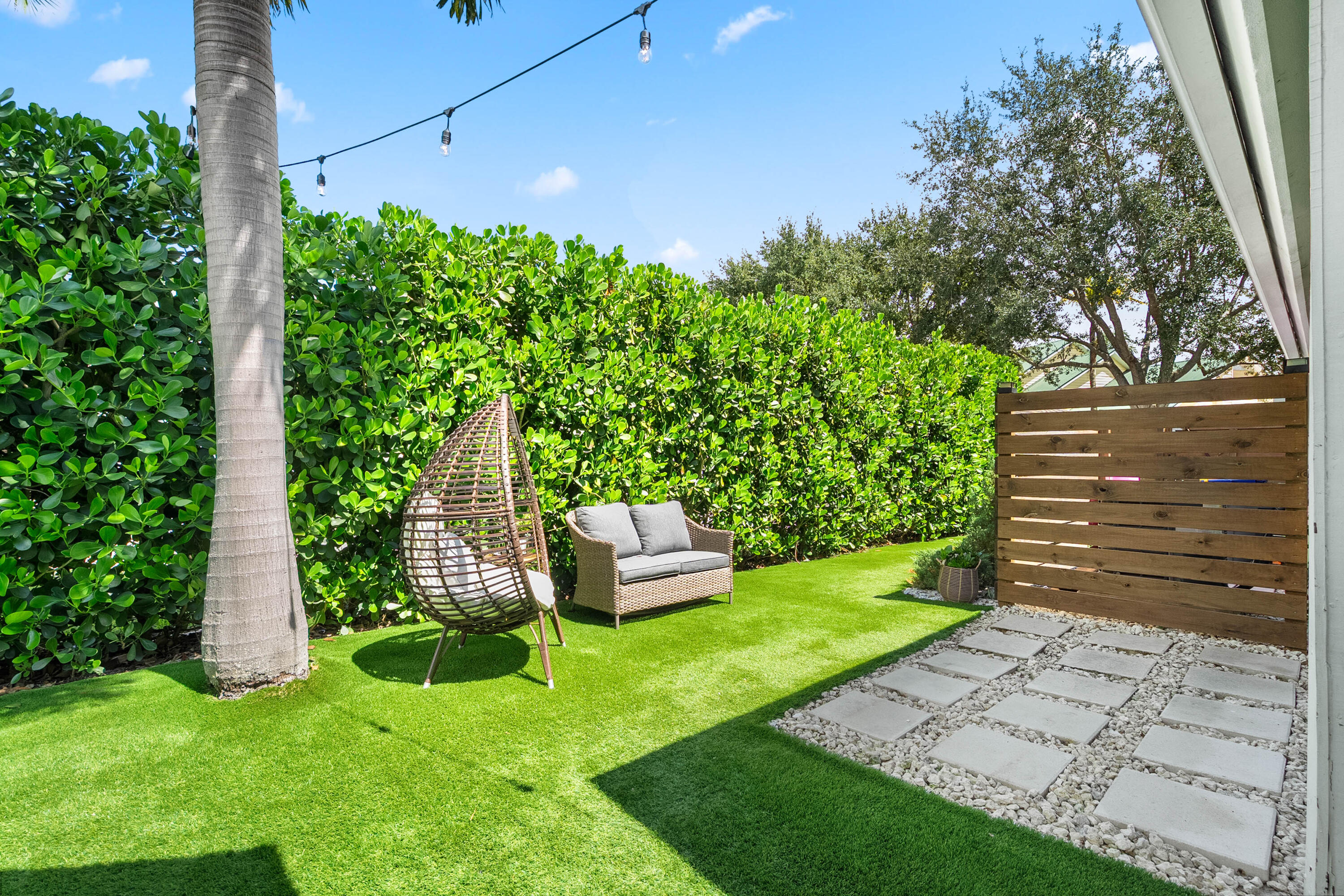 Hobe Sound, Florida, 33455, United States, 4 Bedrooms Bedrooms, ,2 BathroomsBathrooms,Residential,For Sale,1949192