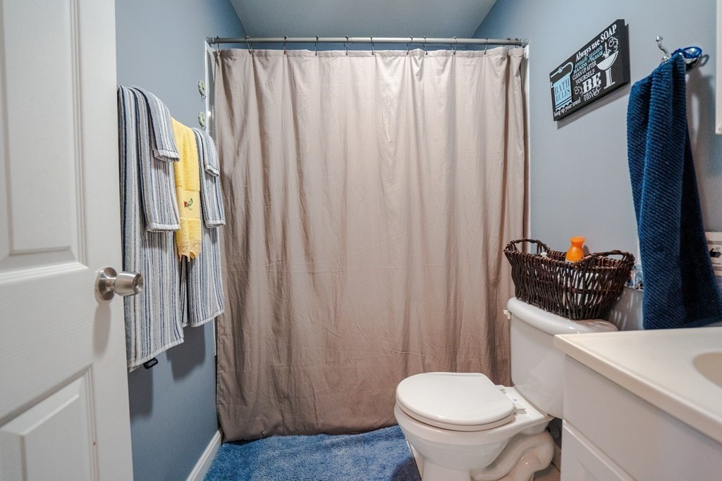 279 Chelsea St Street, Boston, Massachusetts, 02128, United States, 9 Bedrooms Bedrooms, ,3 BathroomsBathrooms,Residential,For Sale,279 Chelsea St Street,1009845