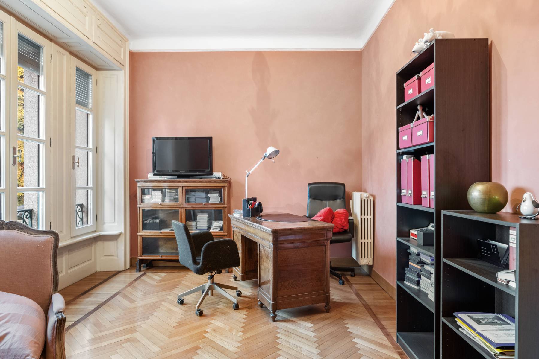 Varese, Varese, 21100, IT, 8 Bedrooms Bedrooms, ,8 BathroomsBathrooms,Residential,For Sale,1796784