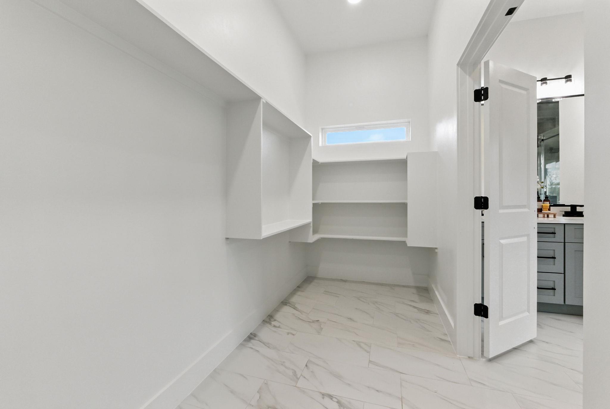 Spicewood, Texas, 78669, United States, 3 Bedrooms Bedrooms, ,4 BathroomsBathrooms,Residential,For Sale,1977175