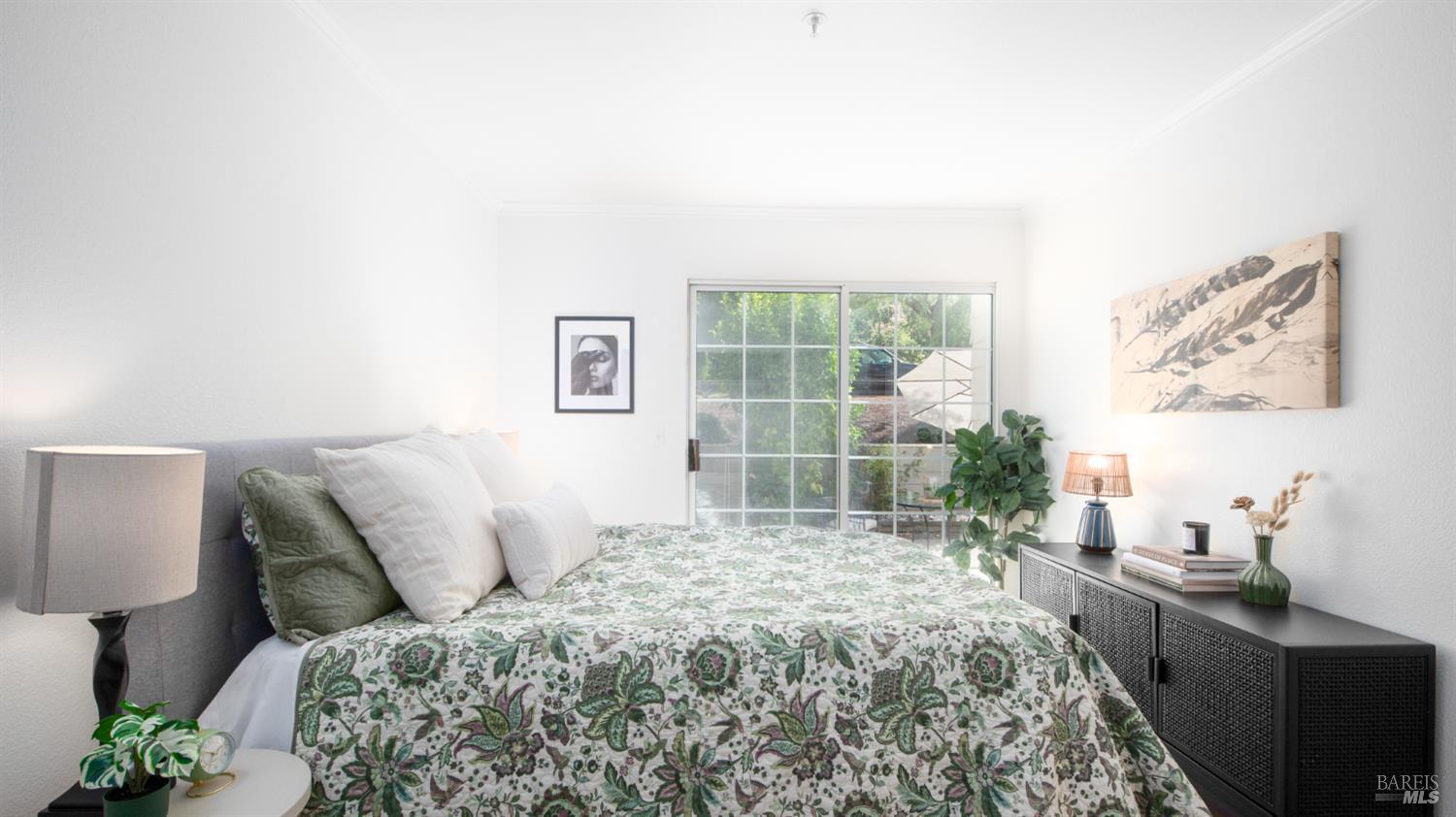 Novato, California, 94945, United States, 2 Bedrooms Bedrooms, ,1 BathroomBathrooms,Residential,For Sale,1958770