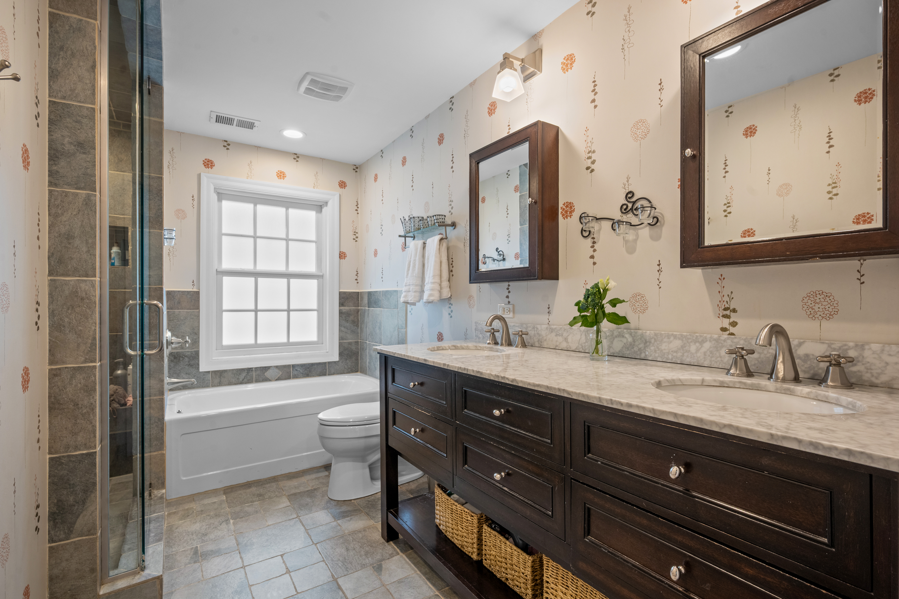  A Rare Opportunity to Enjoy the Very Best of Winnetka Living - 物件實景