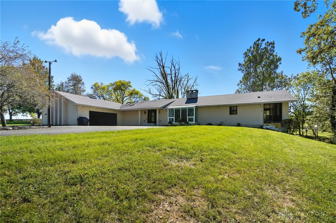 Brookville, Ohio, 45309, United States, 3 Bedrooms Bedrooms, ,4 BathroomsBathrooms,Residential,For Sale,1995742