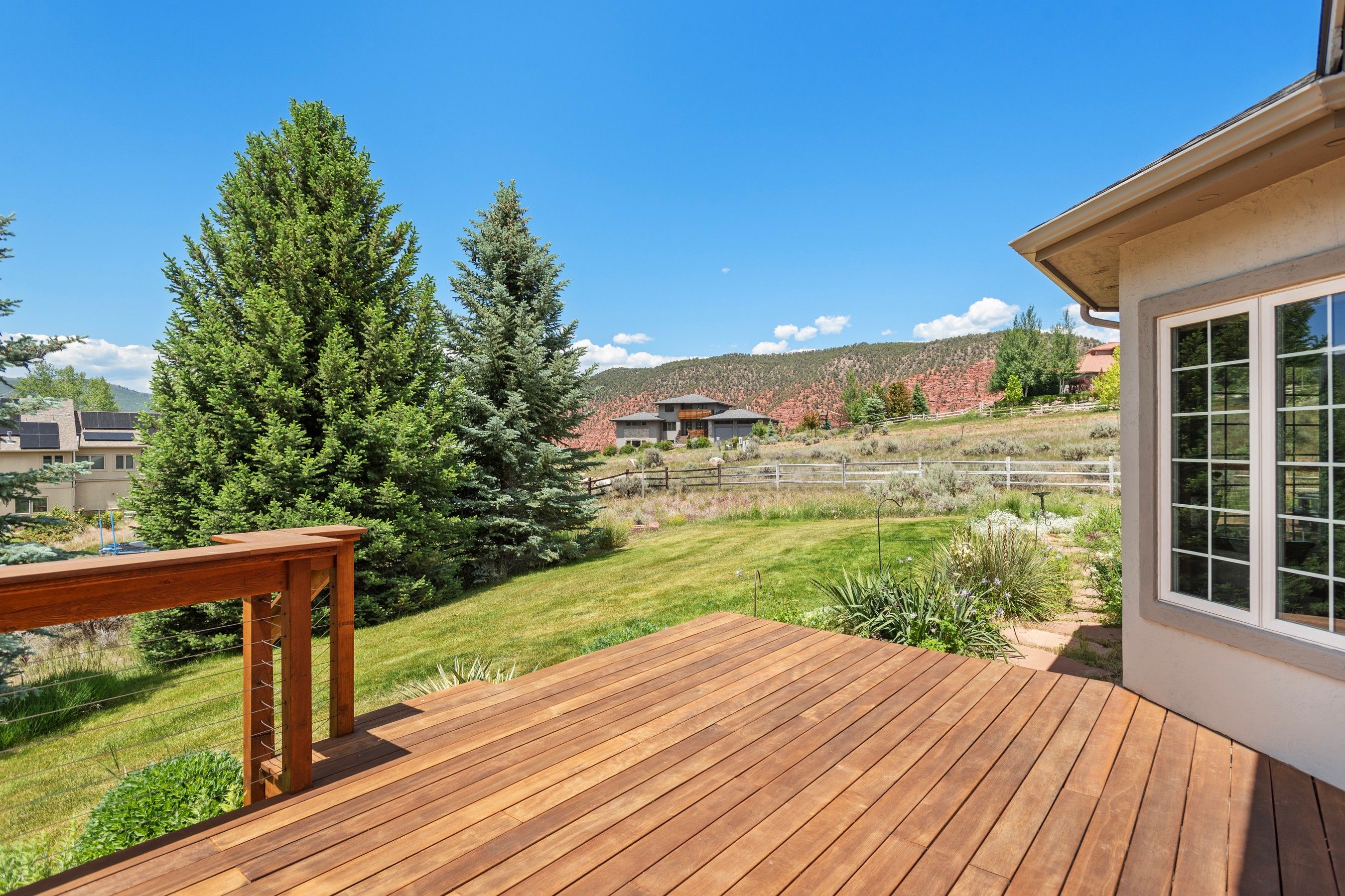  Move-In Ready Mountain Living - 物件實景