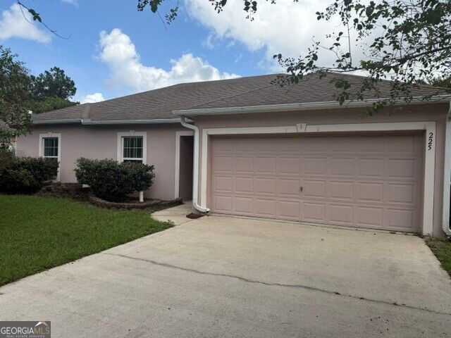 Pine Bluff Dr, Kingsland, GA 31548