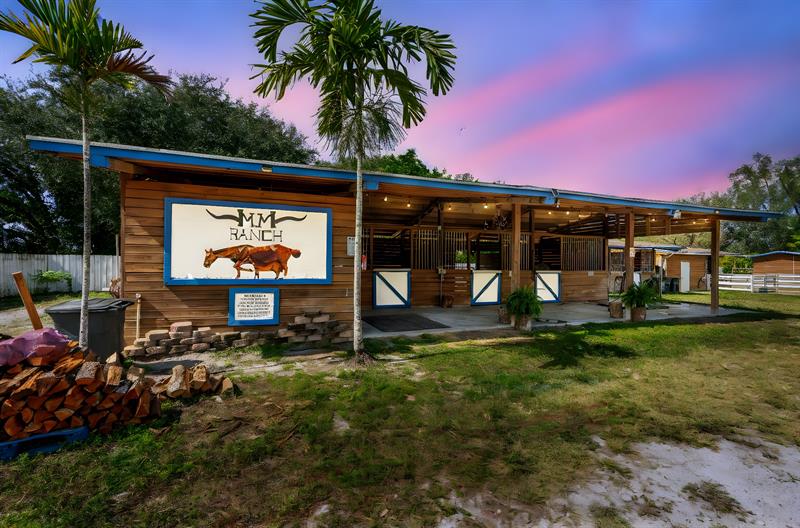 Parkland, Florida, 33067, United States, 5 Bedrooms Bedrooms, ,4 BathroomsBathrooms,Residential,For Sale,1990344