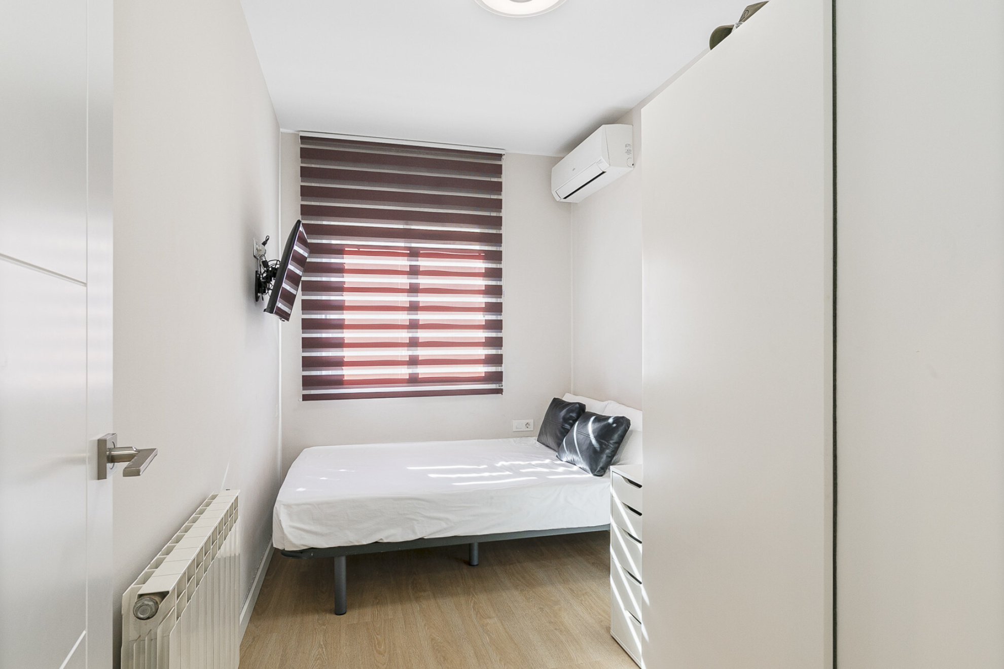  Exclusive one-story property with large garden and swimming pool - 物件實景