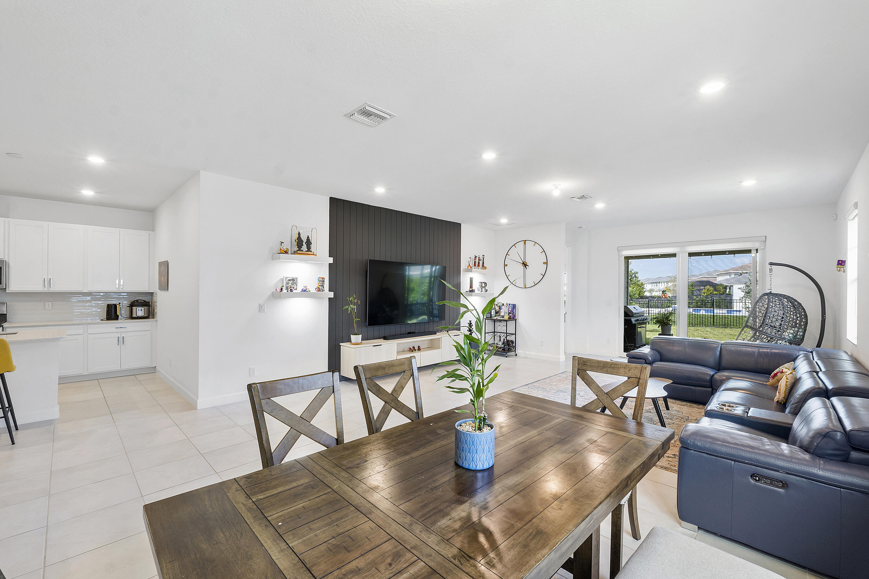 Loxahatchee, Florida, 33470, United States, 3 Bedrooms Bedrooms, ,2 BathroomsBathrooms,Residential,For Sale,1762338