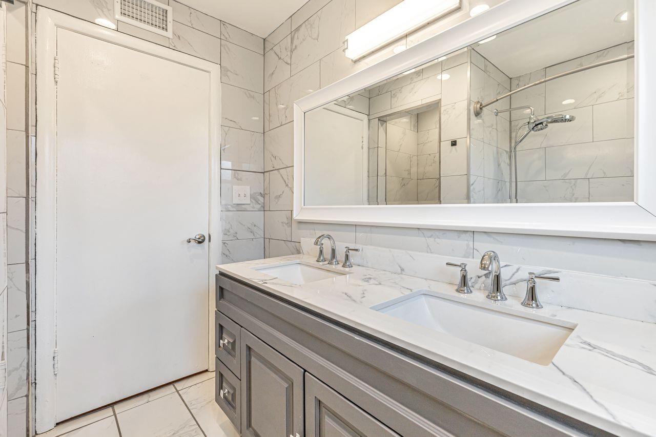 Sacramento, California, 95864, United States, 3 Bedrooms Bedrooms, ,2 BathroomsBathrooms,Residential,For Sale,1838270