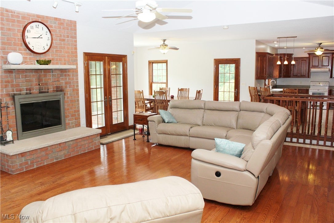 Lowellville, Ohio, 44436, United States, 3 Bedrooms Bedrooms, ,2 BathroomsBathrooms,Residential,For Sale,1984075