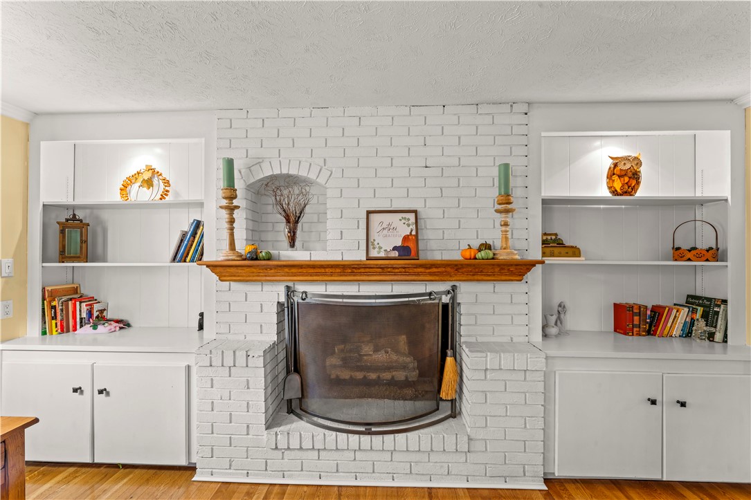 Mcmurray, Pennsylvania, 15317, United States, 4 Bedrooms Bedrooms, ,4 BathroomsBathrooms,Residential,For Sale,1976789