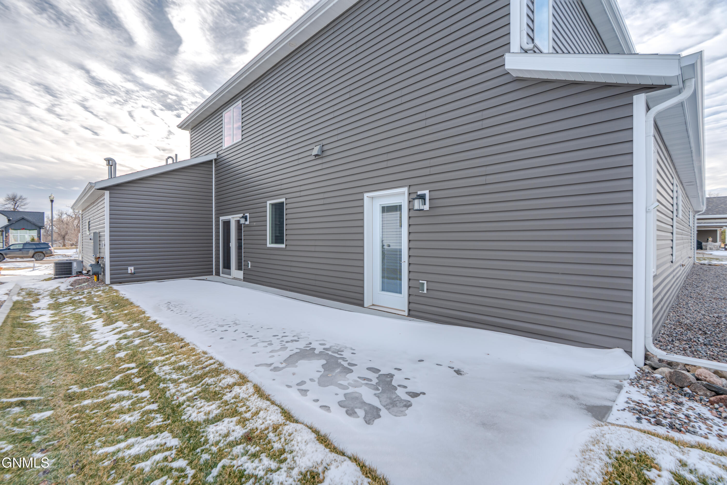 Bismarck, North Dakota, 58504, United States, 3 Bedrooms Bedrooms, ,3 BathroomsBathrooms,Residential,For Sale,1978432