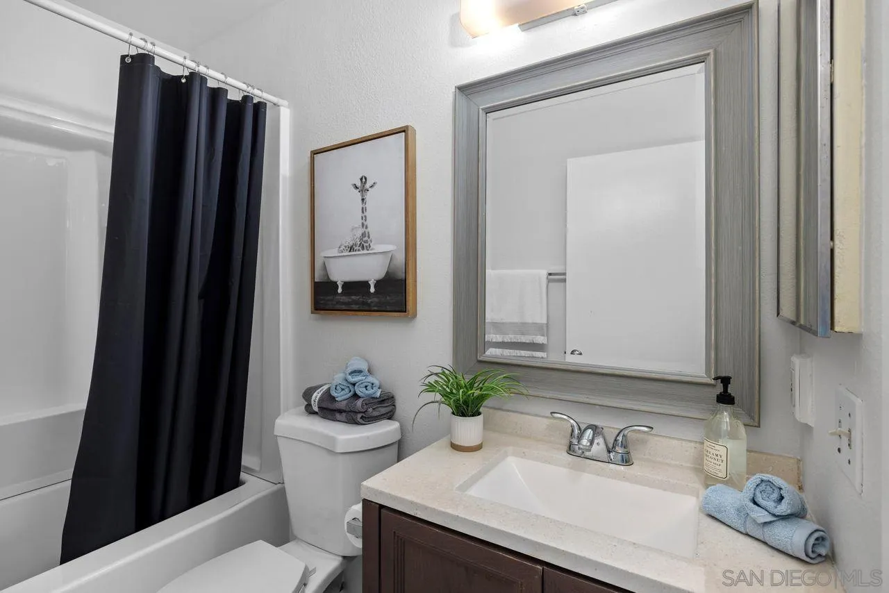 Poway, California, 92064, United States, 3 Bedrooms Bedrooms, ,2 BathroomsBathrooms,Residential,For Sale,1911410