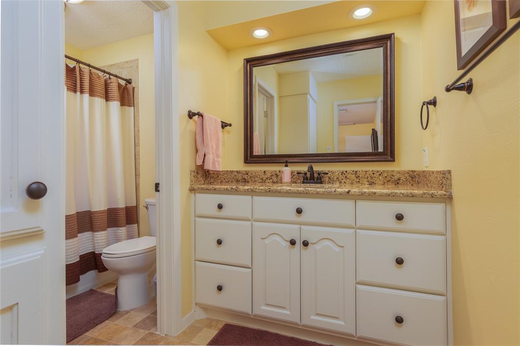 Azle, Texas, 76020, United States, 3 Bedrooms Bedrooms, ,4 BathroomsBathrooms,Residential,For Sale,1977606