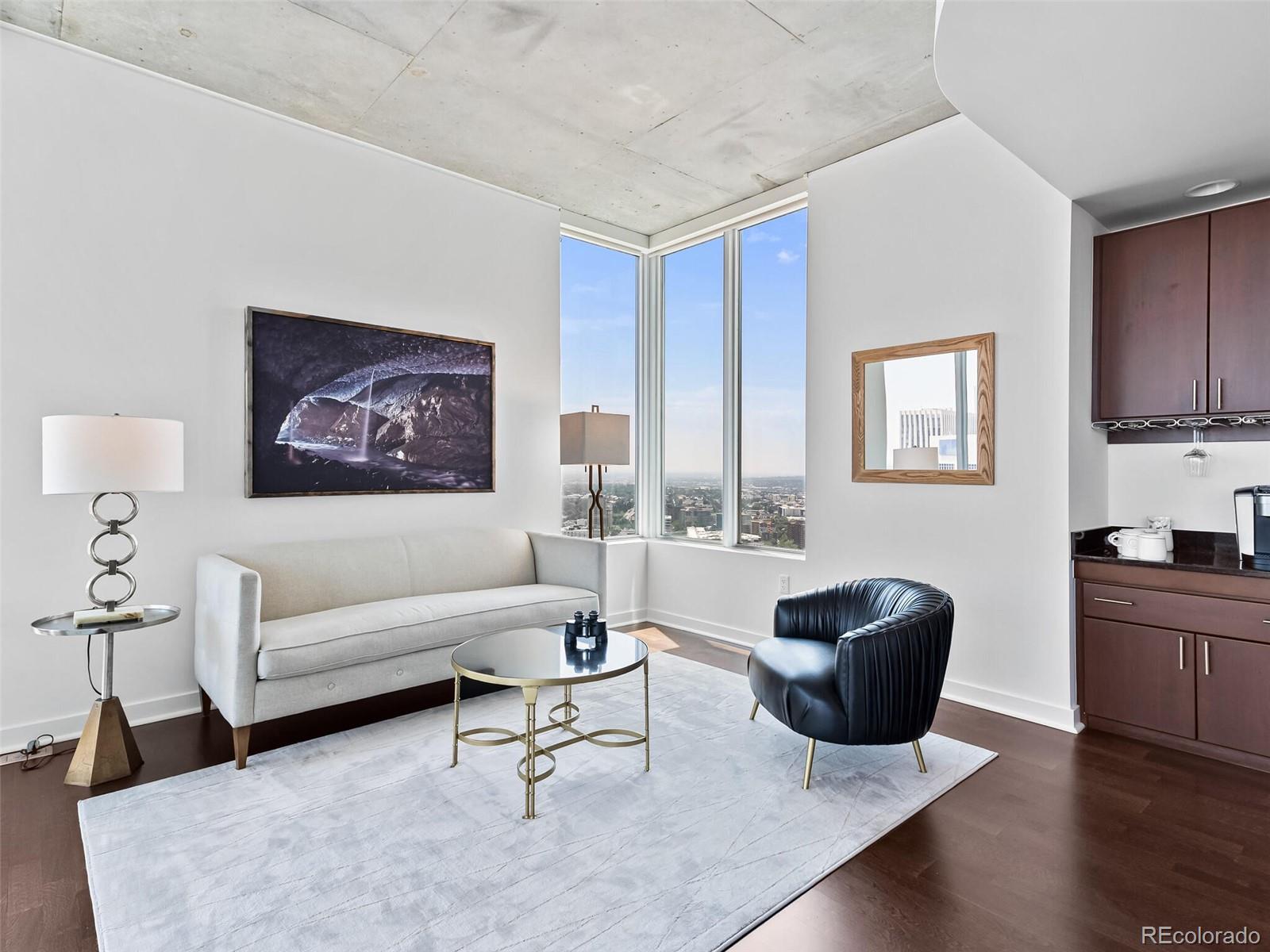 Denver, Colorado, 80202, United States, 2 Bedrooms Bedrooms, ,3 BathroomsBathrooms,Residential,For Sale,1989378