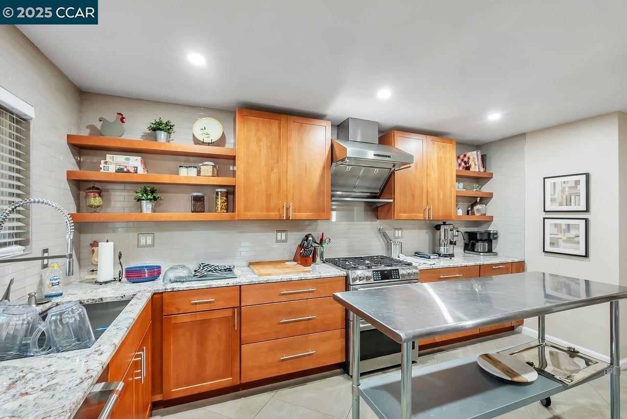 Moraga, California, 94556, United States, 2 Bedrooms Bedrooms, ,1 BathroomBathrooms,Residential,For Sale,1994514