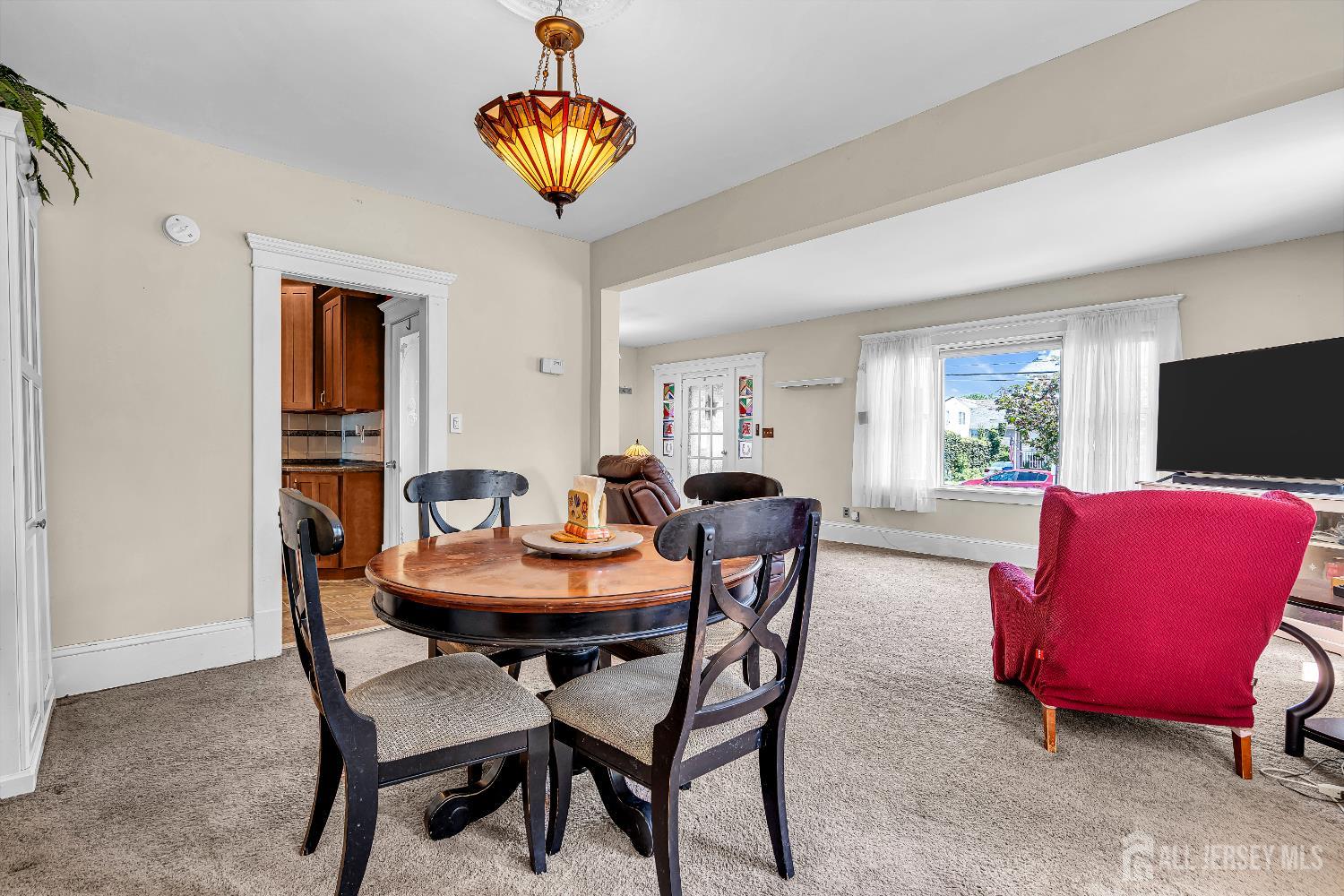 Woodbridge Proper, New Jersey, 07095, United States, 5 Bedrooms Bedrooms, ,2 BathroomsBathrooms,Residential,For Sale,1906051