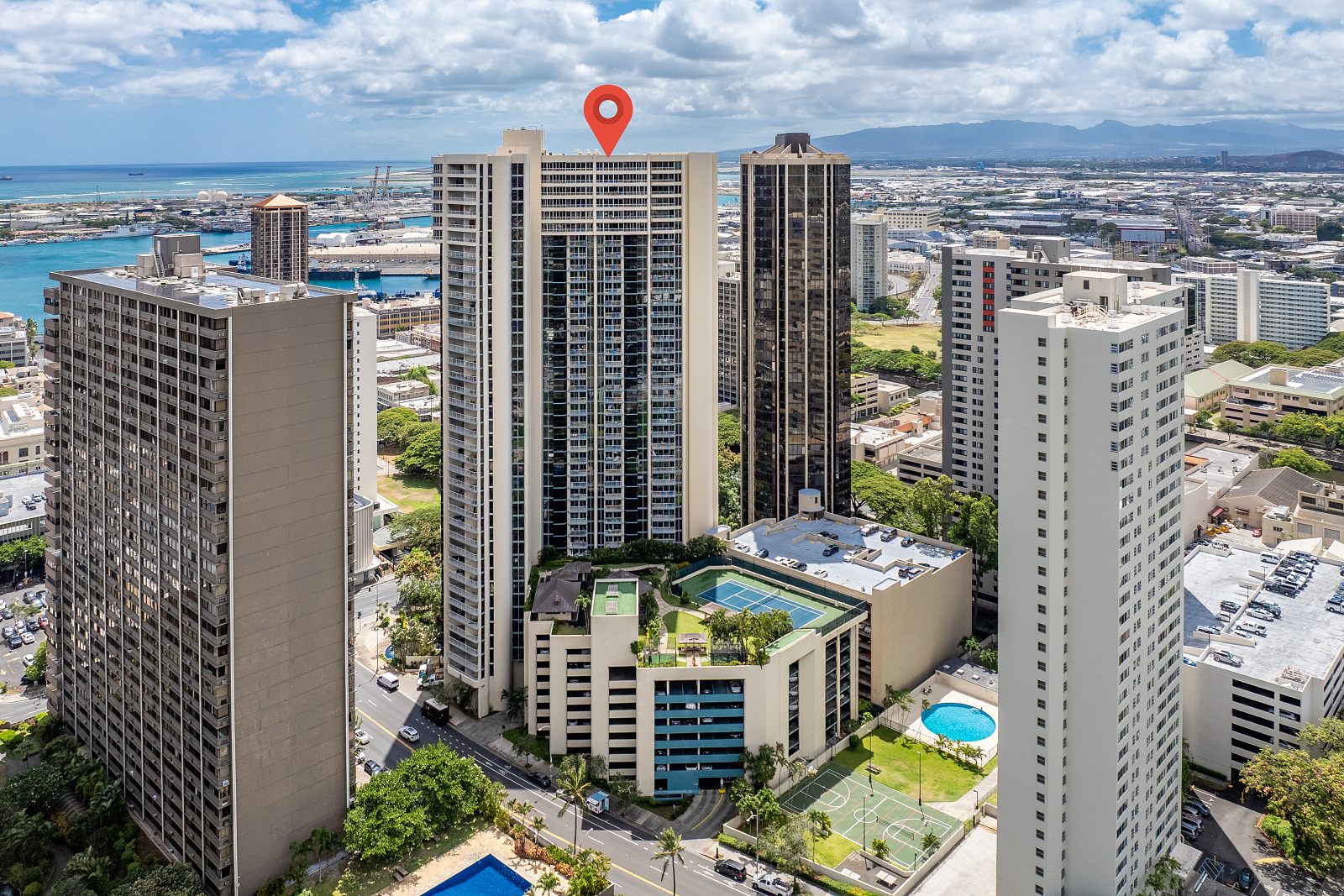 Honolulu, Hawaii, 96817, United States, 2 Bedrooms Bedrooms, ,2 BathroomsBathrooms,Residential,For Sale,1921275