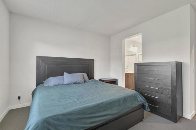 San Marcos, California, 92078, United States, 2 Bedrooms Bedrooms, ,2 BathroomsBathrooms,Residential,For Sale,1977580