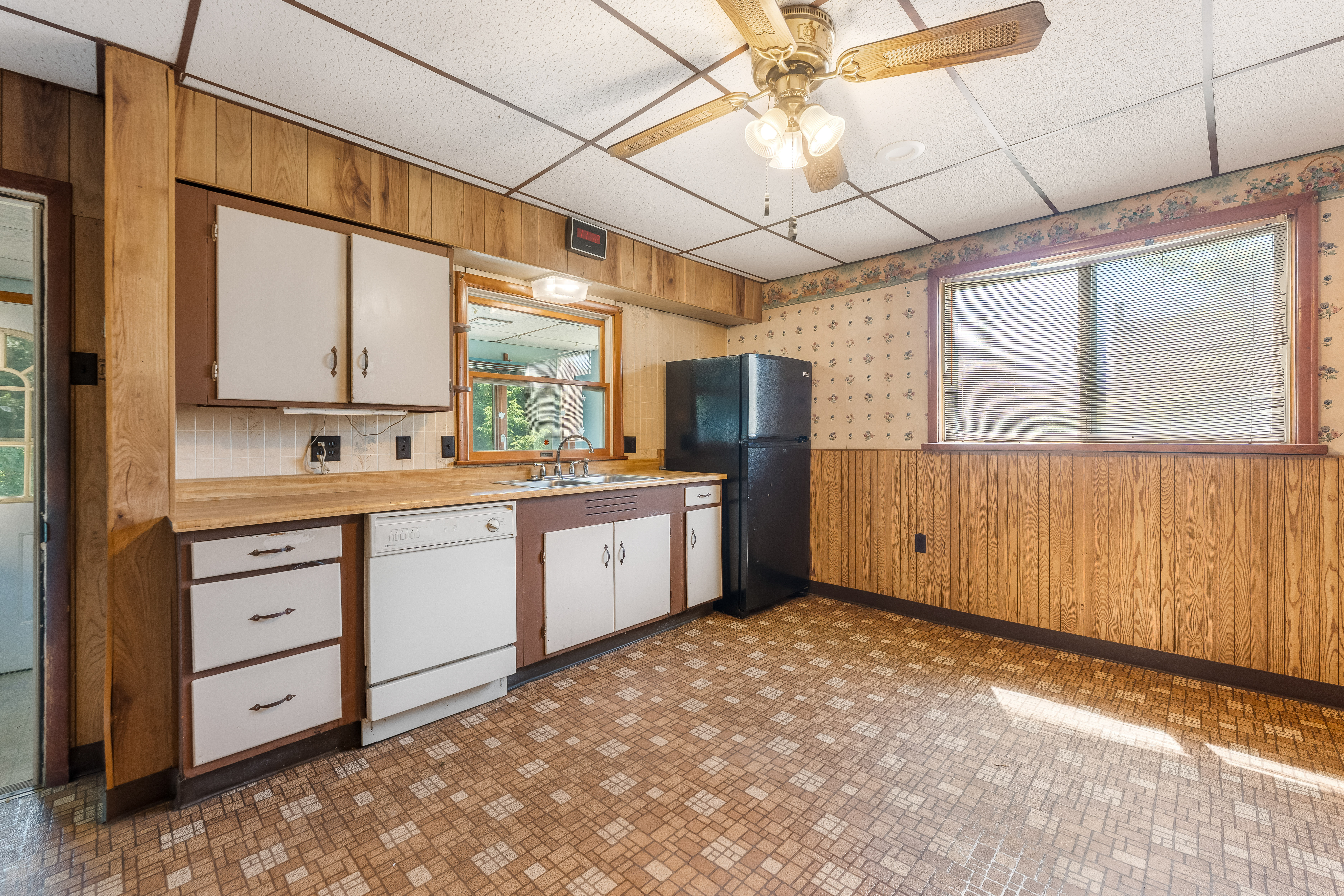  4730 4th Avenue, Beaver Falls, PA 15010 - 物件實景