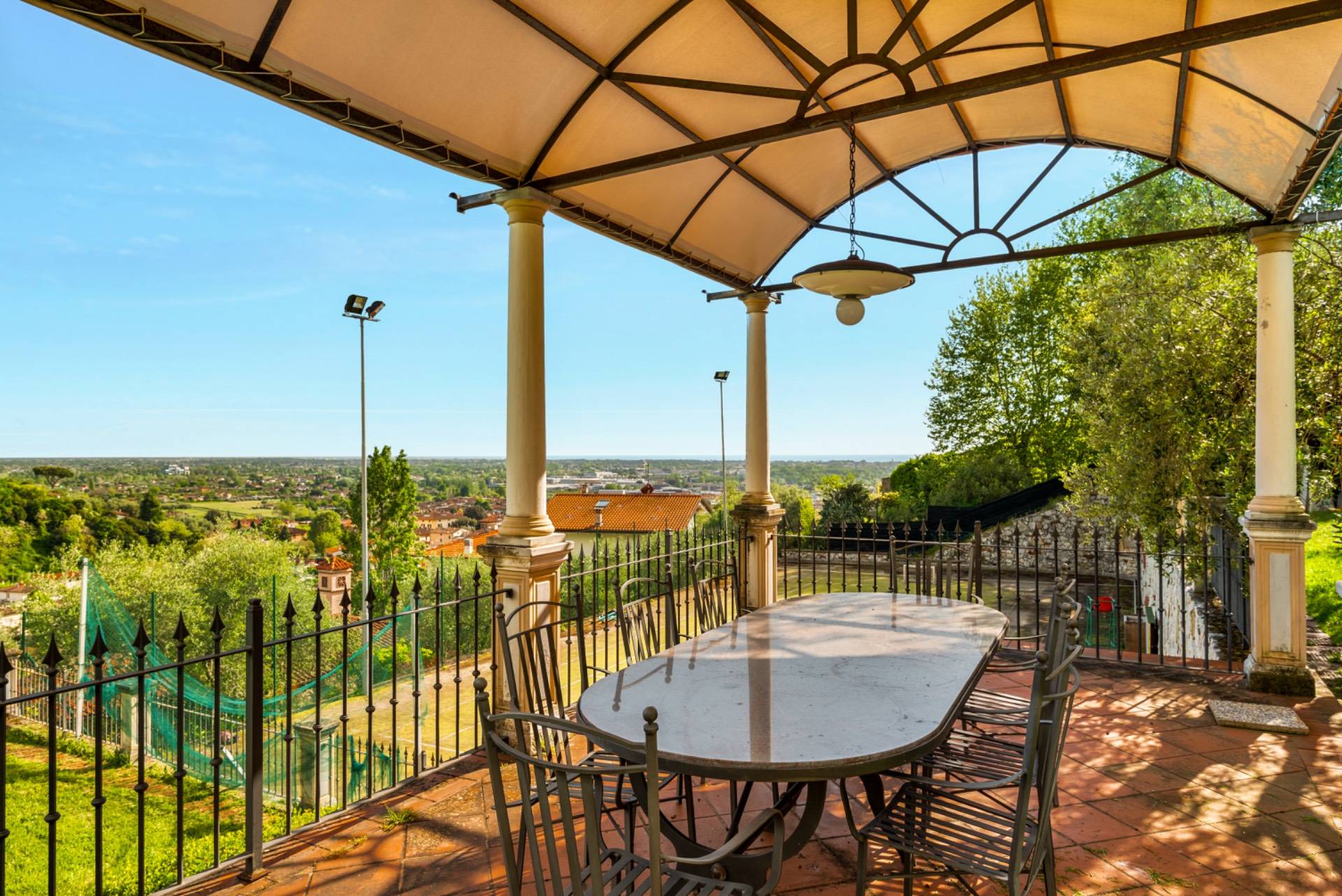 Pietrasanta, Lucca, 55045, IT, 3 Bedrooms Bedrooms, ,3 BathroomsBathrooms,Residential,For Sale,1903530