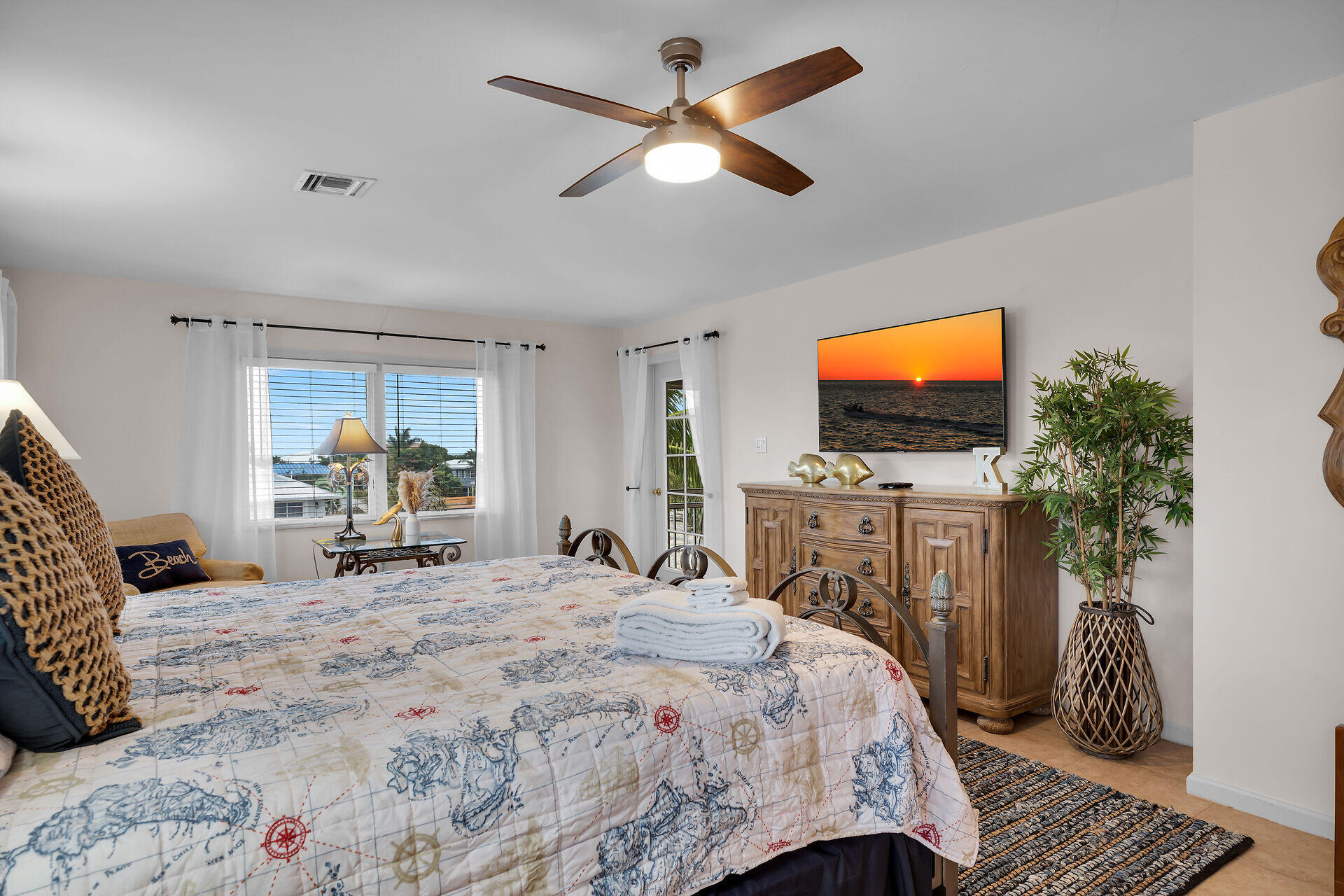 MARATHON, Florida, 33050, United States, 5 Bedrooms Bedrooms, ,3 BathroomsBathrooms,Residential,For Sale,1691478