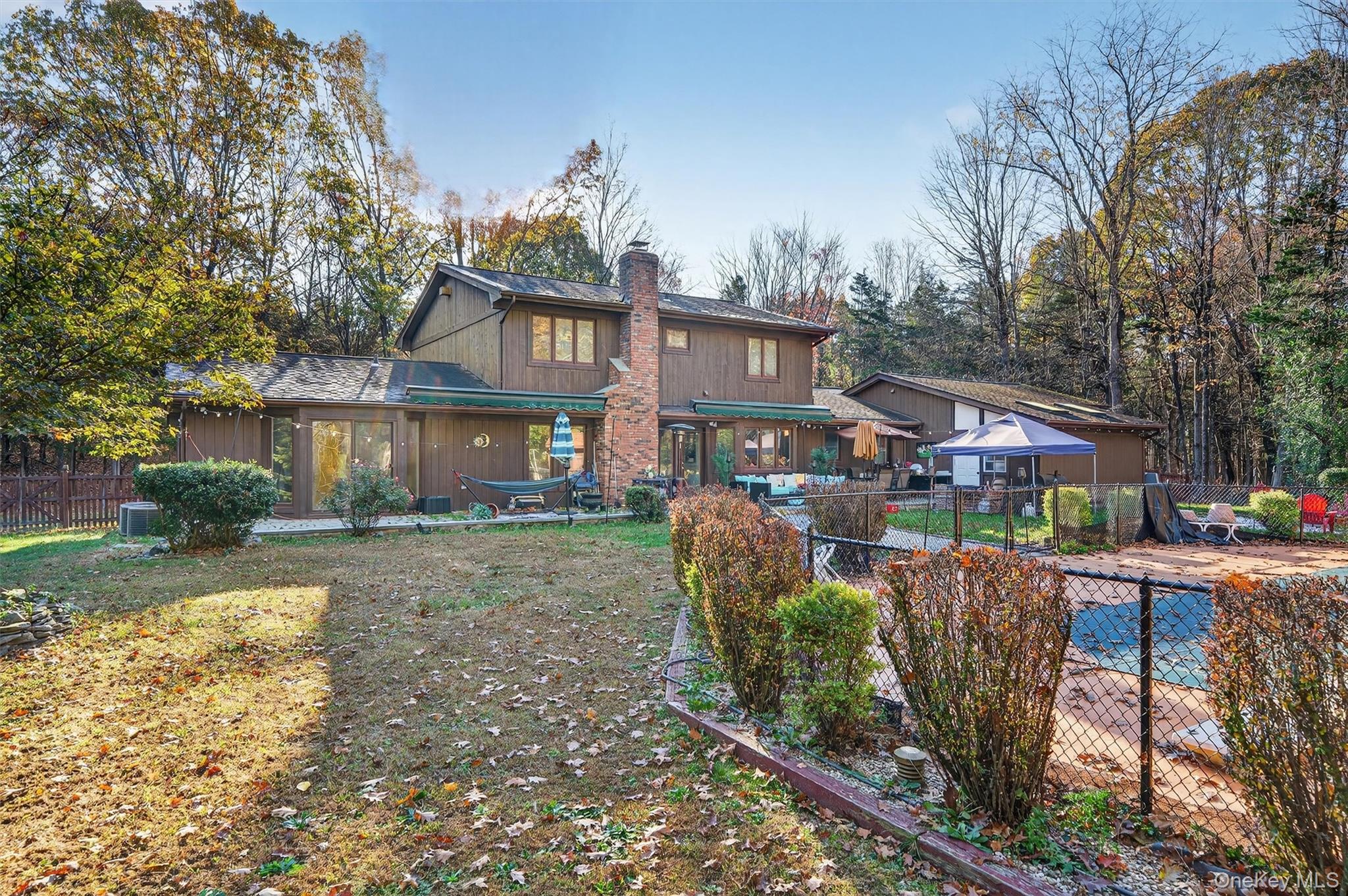 Chester, New York, 10918, United States, 4 Bedrooms Bedrooms, ,4 BathroomsBathrooms,Residential,For Sale,1979405