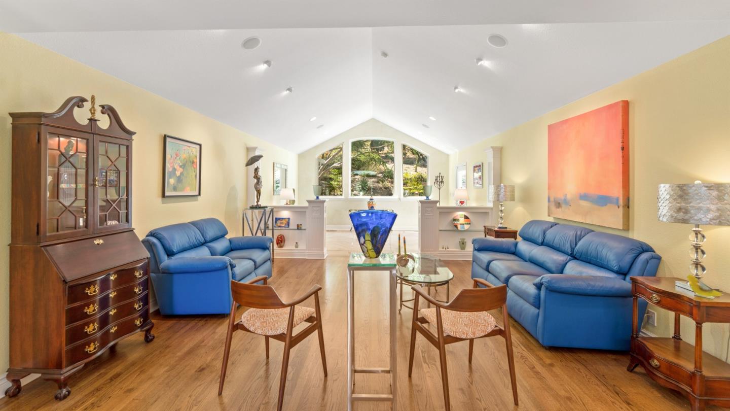 San Jose - Blossom Valley, California, 95123, United States, 3 Bedrooms Bedrooms, ,2 BathroomsBathrooms,Residential,For Sale,1742904