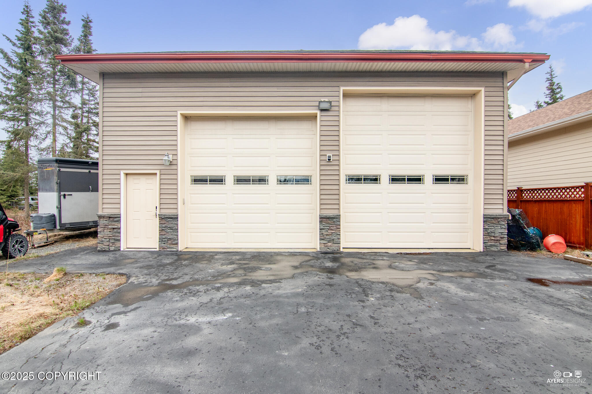 Kenai, Alaska, 99611, United States, 4 Bedrooms Bedrooms, ,5 BathroomsBathrooms,Residential,For Sale,1974536