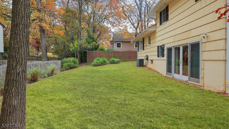 Fanwood Boro, New Jersey, 07023, United States, 3 Bedrooms Bedrooms, ,3 BathroomsBathrooms,Residential,For Sale,1987912