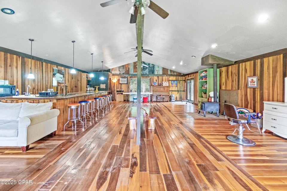 Malone, Florida, 32445, United States, 3 Bedrooms Bedrooms, ,3 BathroomsBathrooms,Residential,For Sale,1974883