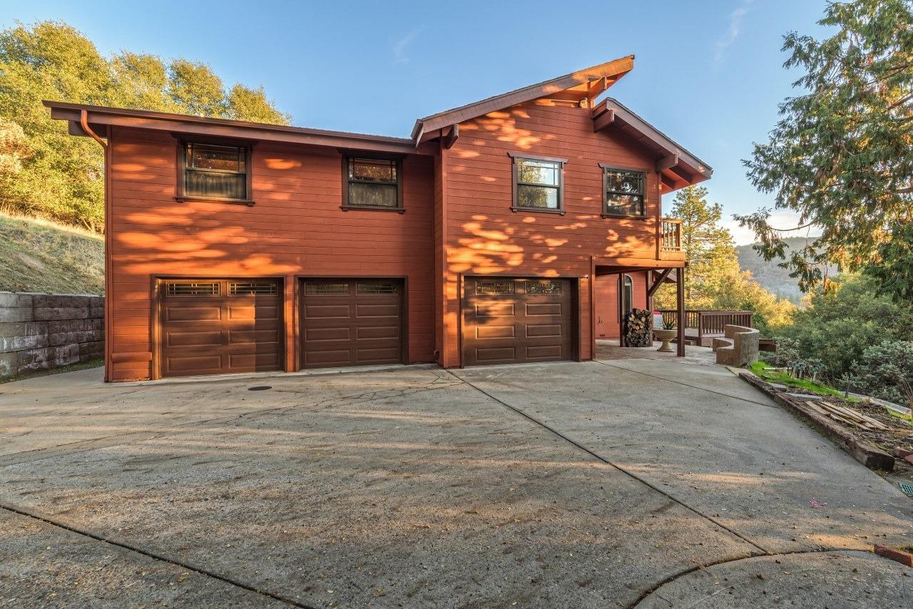 Oakhurst, California, 93644, United States, 3 Bedrooms Bedrooms, ,3 BathroomsBathrooms,Residential,For Sale,1982627