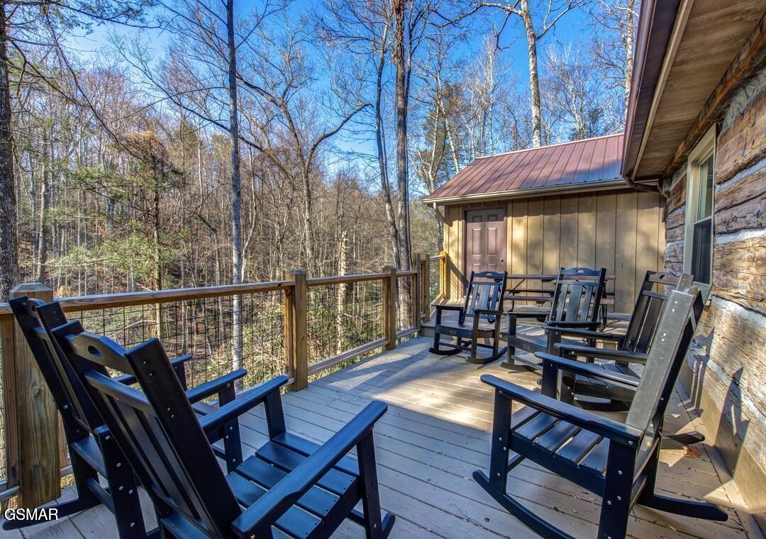 Cosby, Tennessee, 37722, United States, 3 Bedrooms Bedrooms, ,4 BathroomsBathrooms,Residential,For Sale,2036107