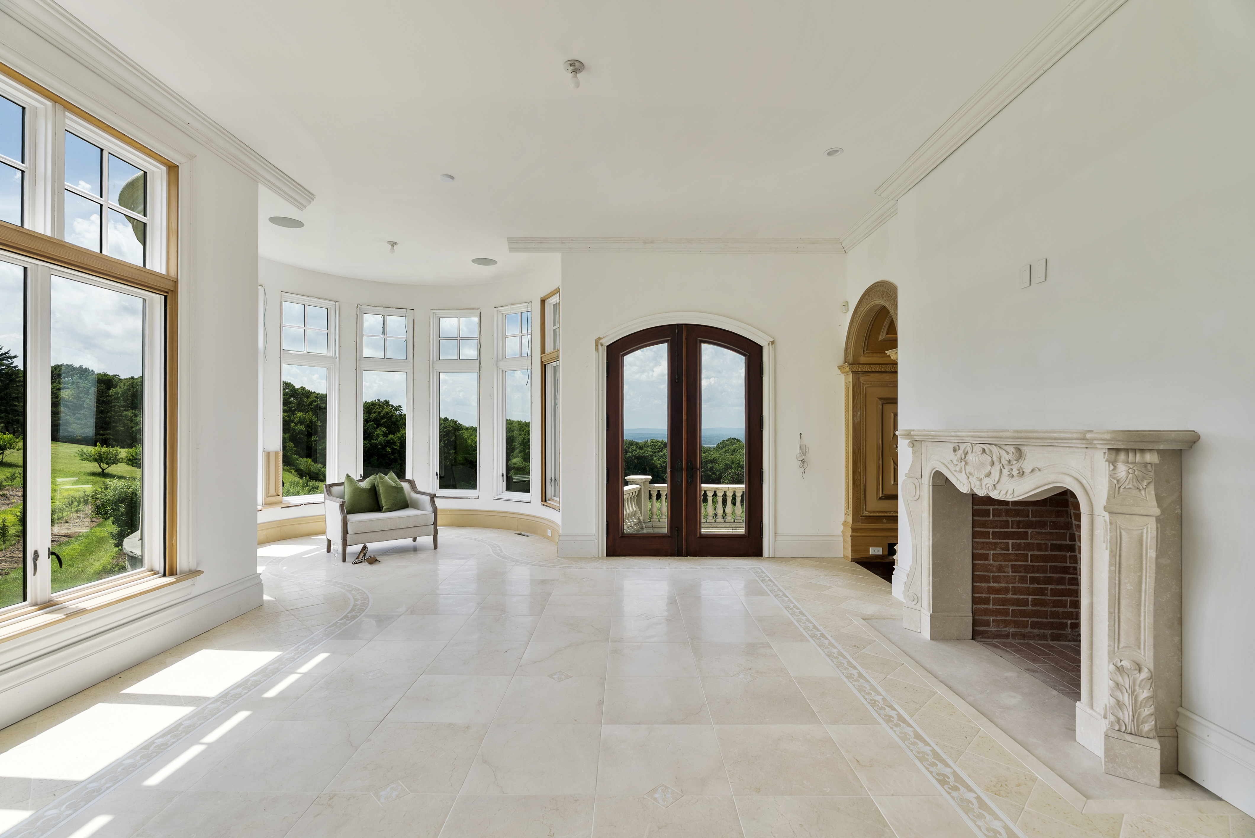  105 Crystal Ridge Road - 物件實景