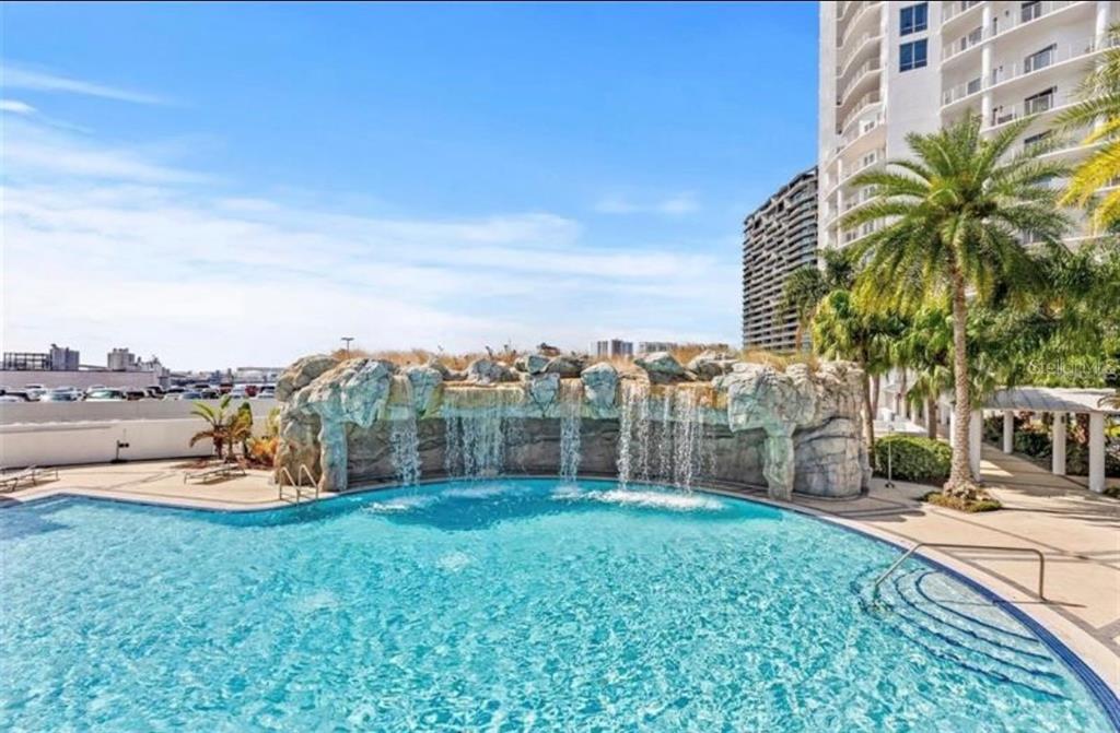Tampa, Florida, 33602, United States, 2 Bedrooms Bedrooms, ,2 BathroomsBathrooms,Residential,For Sale,1935237