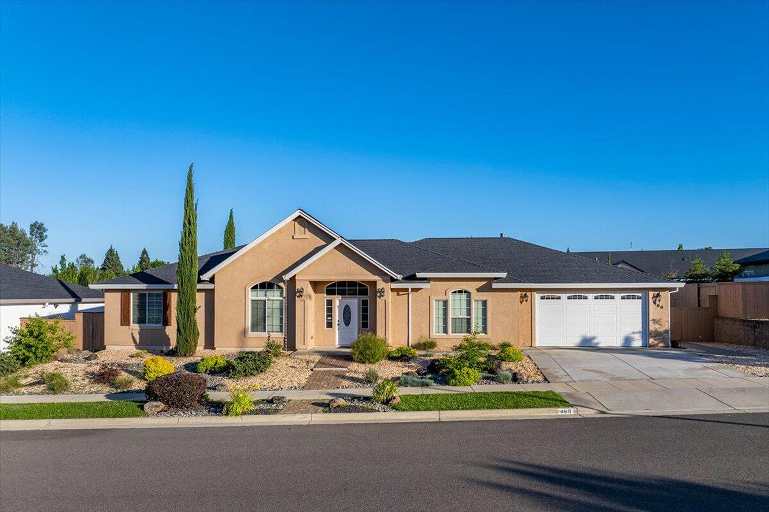  Beautiful Home In Highland Park Subdivision of Redding - 物件實景