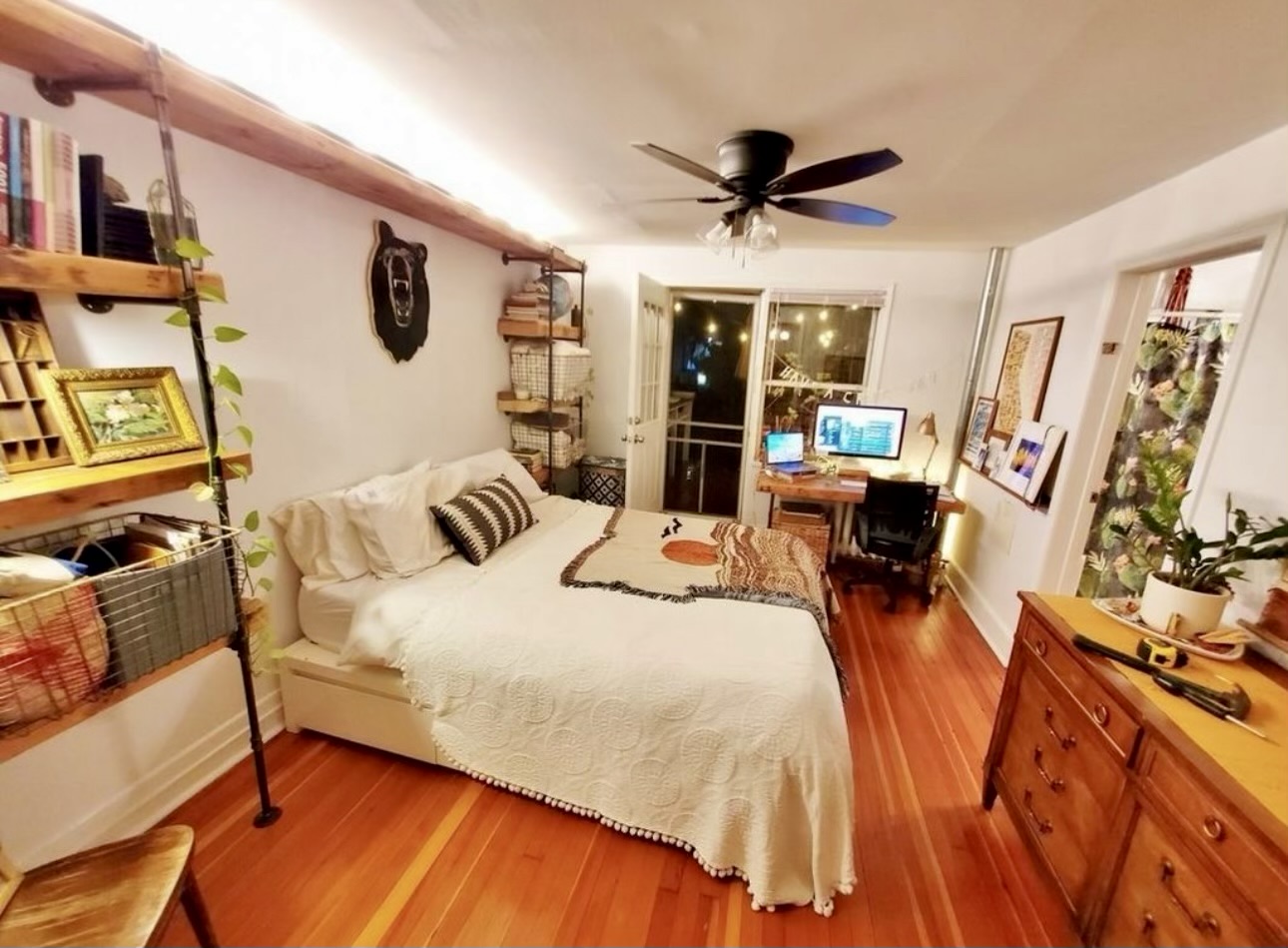Astoria, New York, 11105, United States, 4 Bedrooms Bedrooms, ,4 BathroomsBathrooms,Residential,For Sale,1781027
