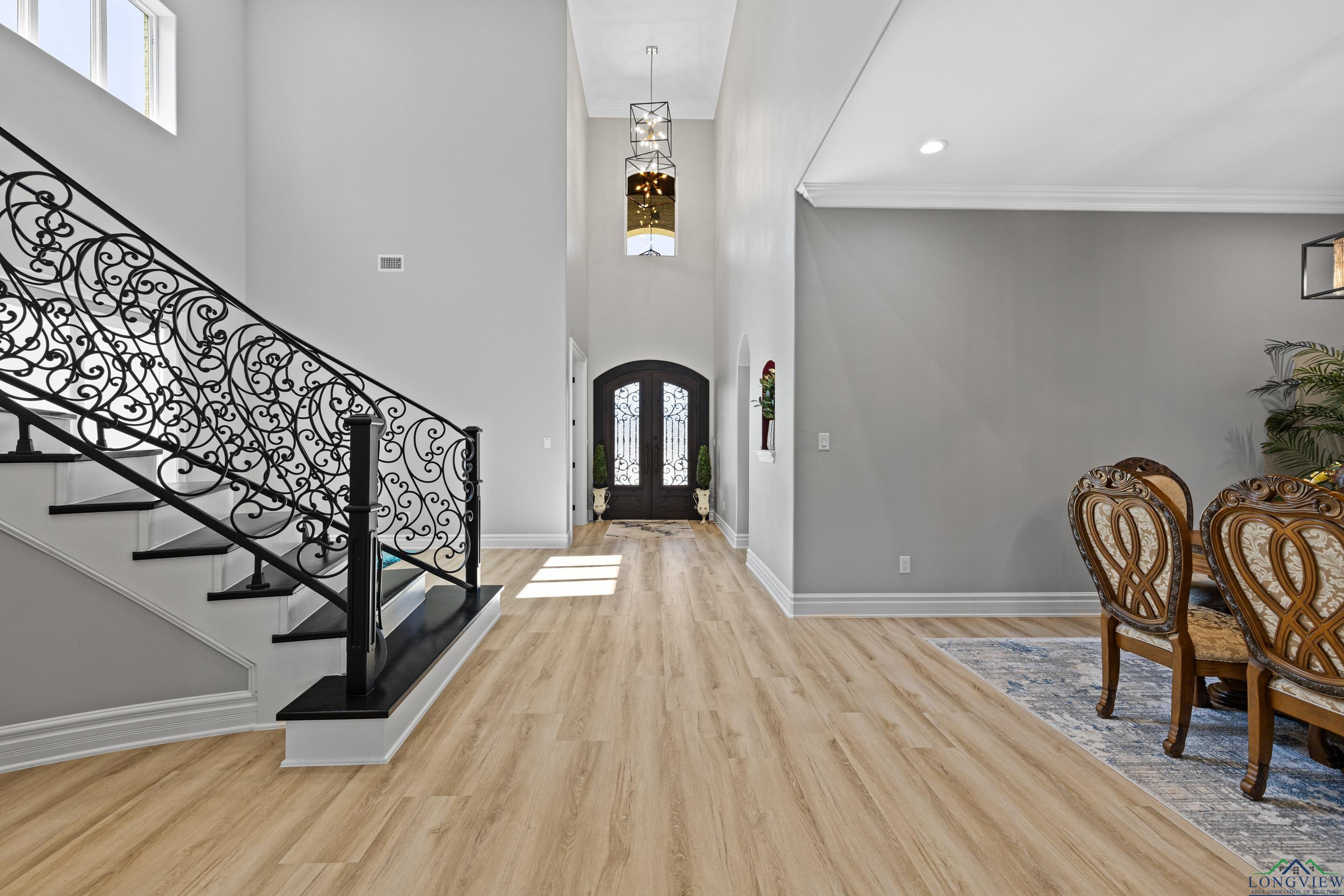 Tatum, Texas, 75691, United States, 6 Bedrooms Bedrooms, ,5 BathroomsBathrooms,Residential,For Sale,1967994