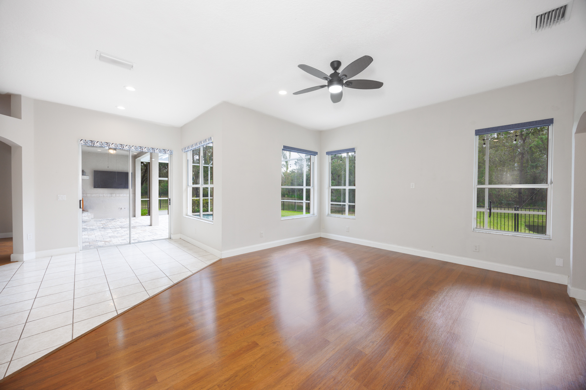 Tampa, Florida, 33647, United States, 4 Bedrooms Bedrooms, ,3 BathroomsBathrooms,Residential,For Sale,1982962