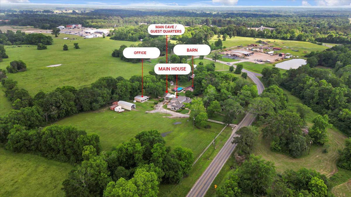Carthage, Texas, 75633, United States, 5 Bedrooms Bedrooms, ,4 BathroomsBathrooms,Residential,For Sale,1804016